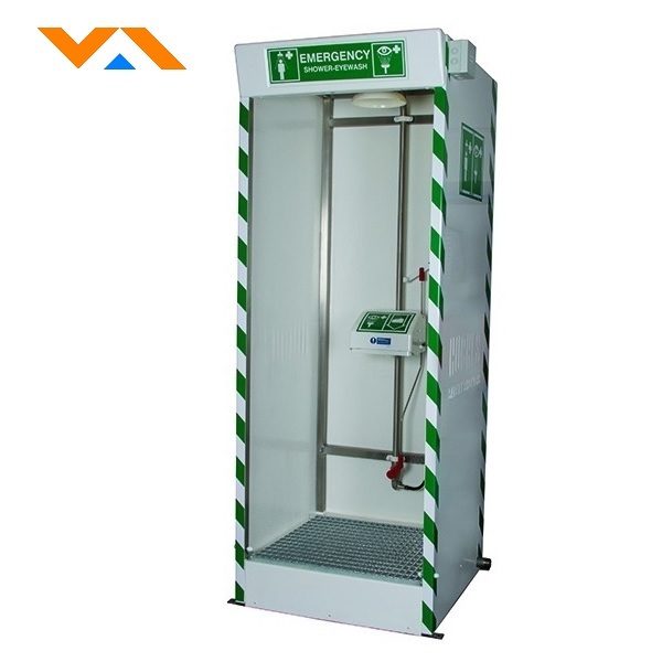 Combination eye wash and shower room WJH0786